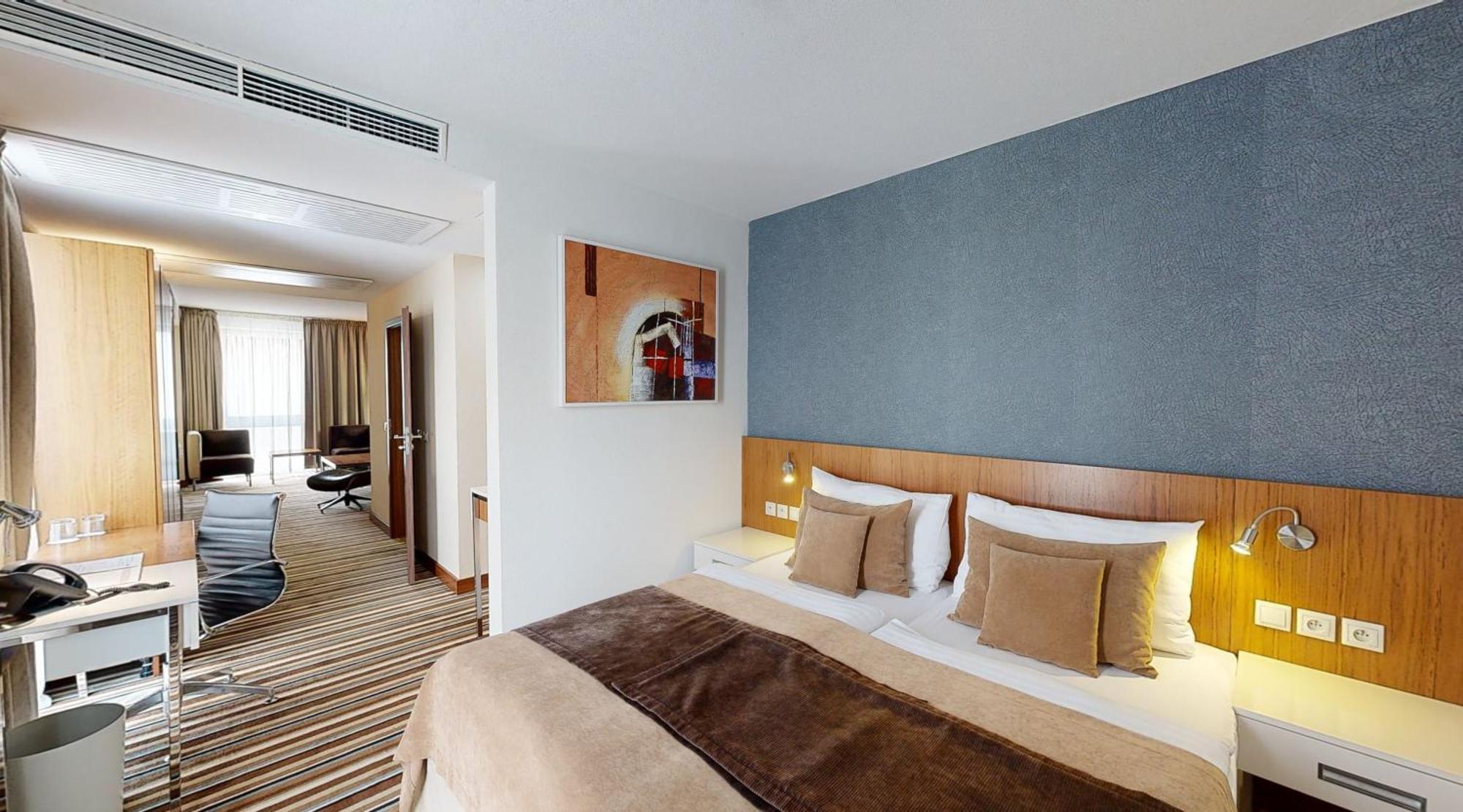 Business Hotel Astrum Laus 莱维采 外观 照片